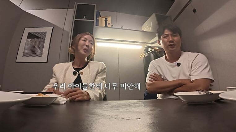 S.E.S <b>슈</b>, 별거 중인 남편이 “<b>빚</b> 2억8천 대신 <b>변제</b>, 극단적 선택에 업고...