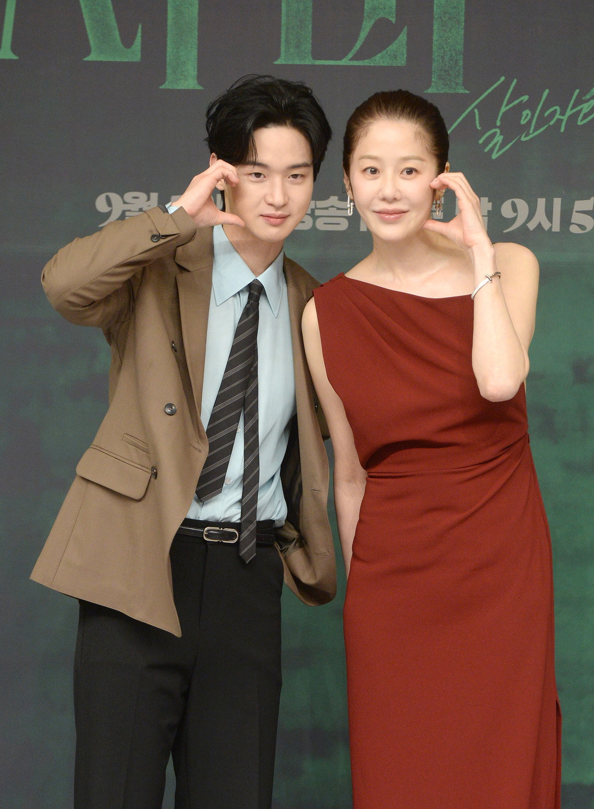 돌아온 <b>고현정</b>, <b>연쇄살인마</b> 파격 변신…‘<b>사마귀</b>’로 장르물 도전 [SW현...