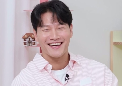 <b>김종국</b>, 절약까지 닮은 <b>아내</b>…“<b>물티슈</b> 말리고 <b>재사용</b>”