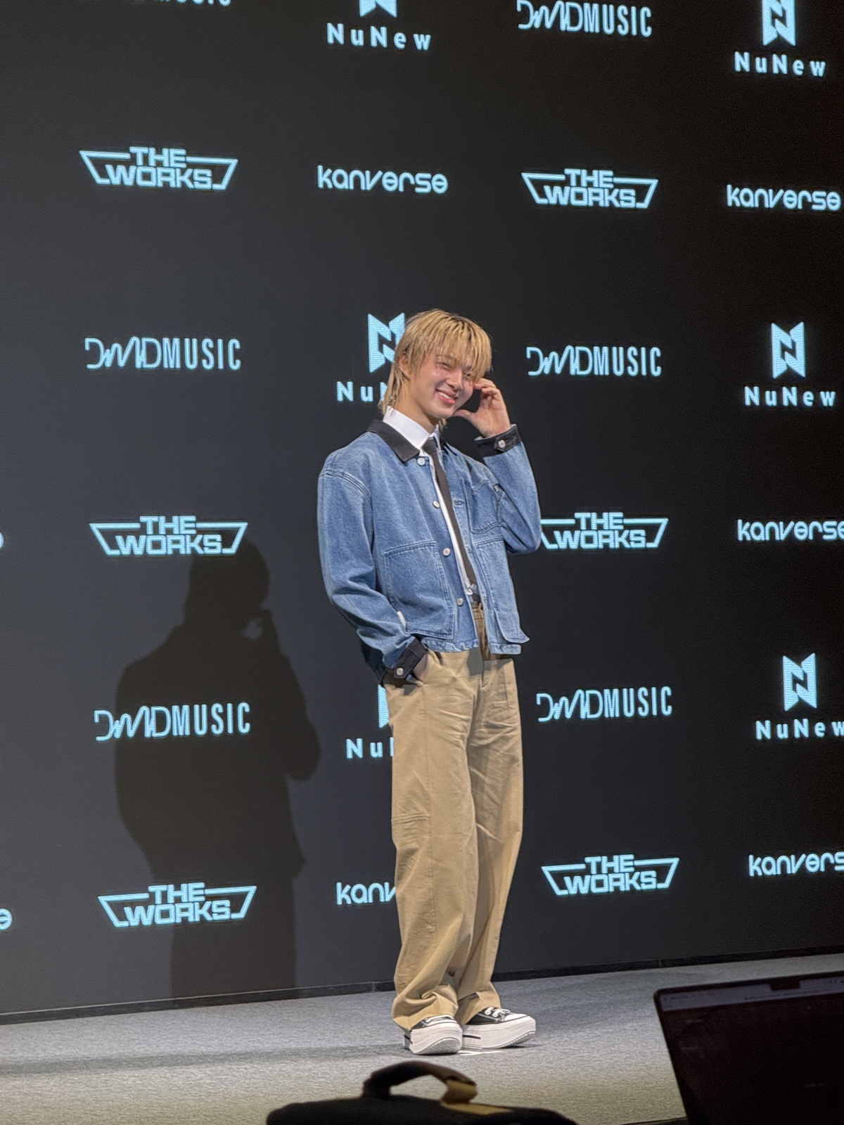 [SW현장] <b>누뉴 차와린</b> “韓서 새로운 장르 <b>데뷔</b>…BTS·블랙핑크와 협업...