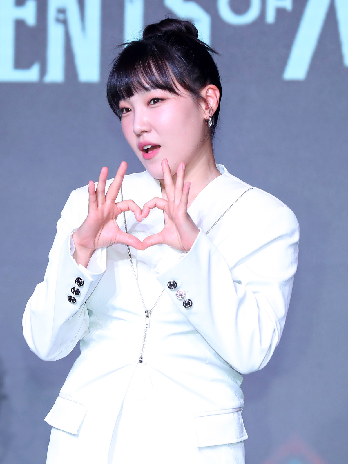 <b>이은지</b>, <b>건강</b> 문제로 ‘가요광장’ 불참…엄지인 대신 투입