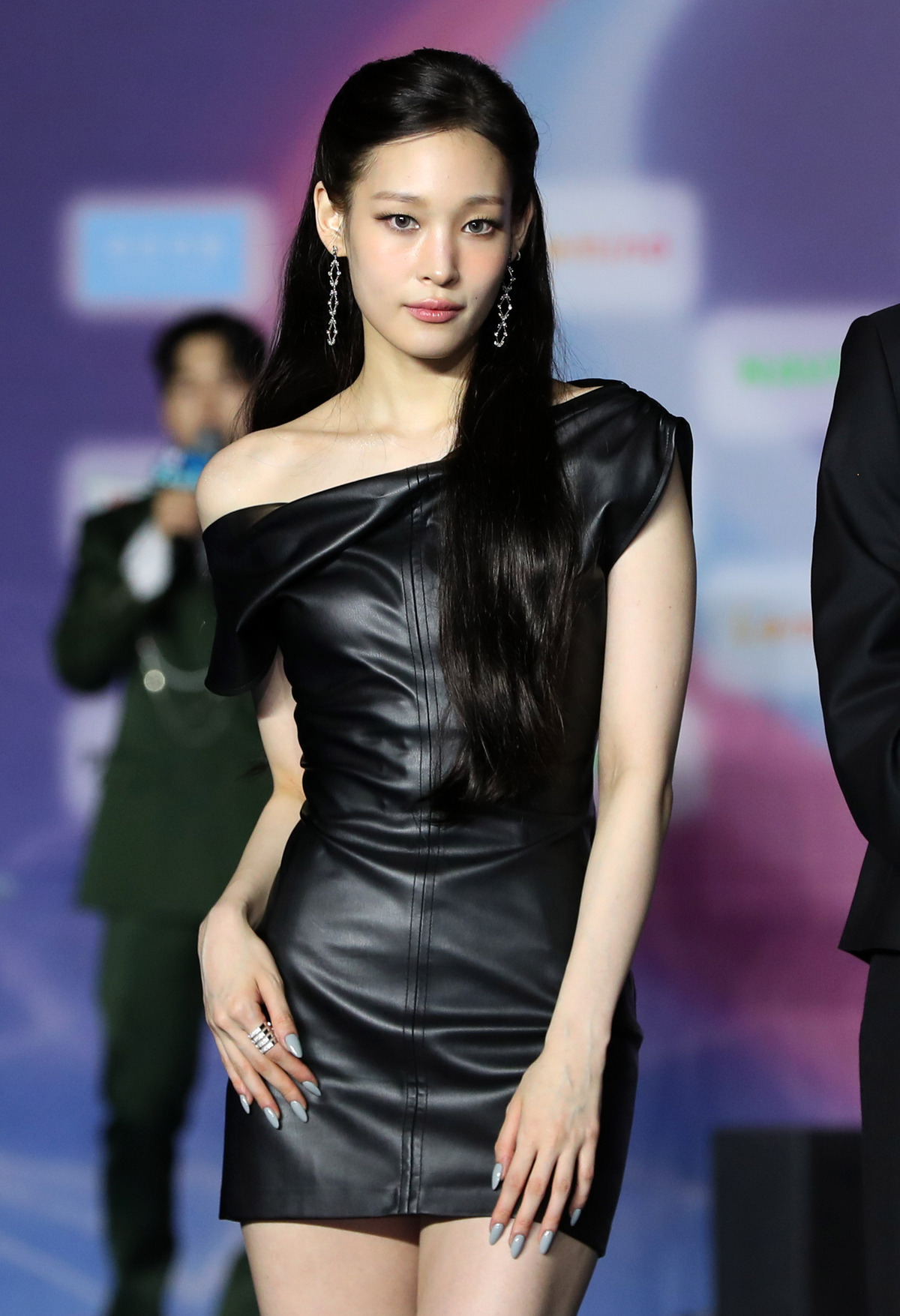 ‘신세계家’ 애니, 윤아 바통 받았다…‘<b>가요대제전</b>’ <b>MC</b> 확정