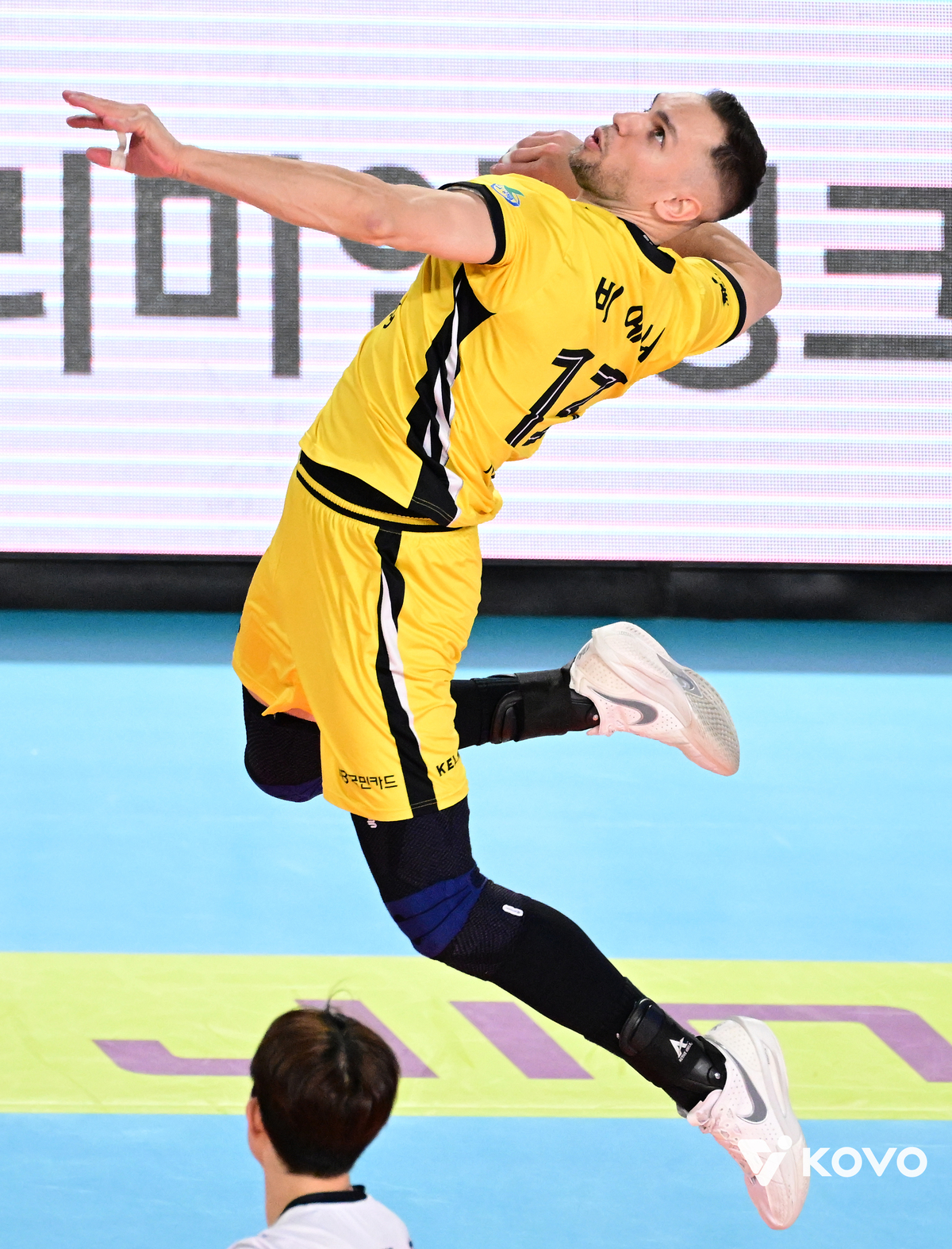 <b>KB손해보험</b>, 삼성화재 꺾고 2연승…<b>비예나</b>·나경복·임성진 53점 합작