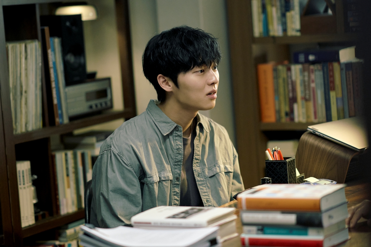 최현욱, ‘<b>맨 끝줄 소년</b>’ 눈길…최민식과 심리전 예고
