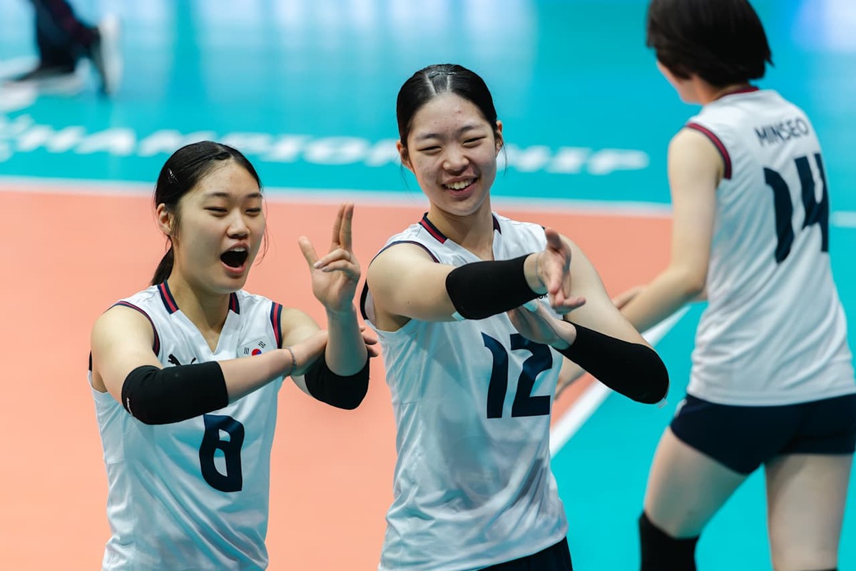 ‘체력 안배+승리’ 일석이조…U-17 여자<b>배구</b>, 알제리 꺾고 세계<b>선수</b>권...