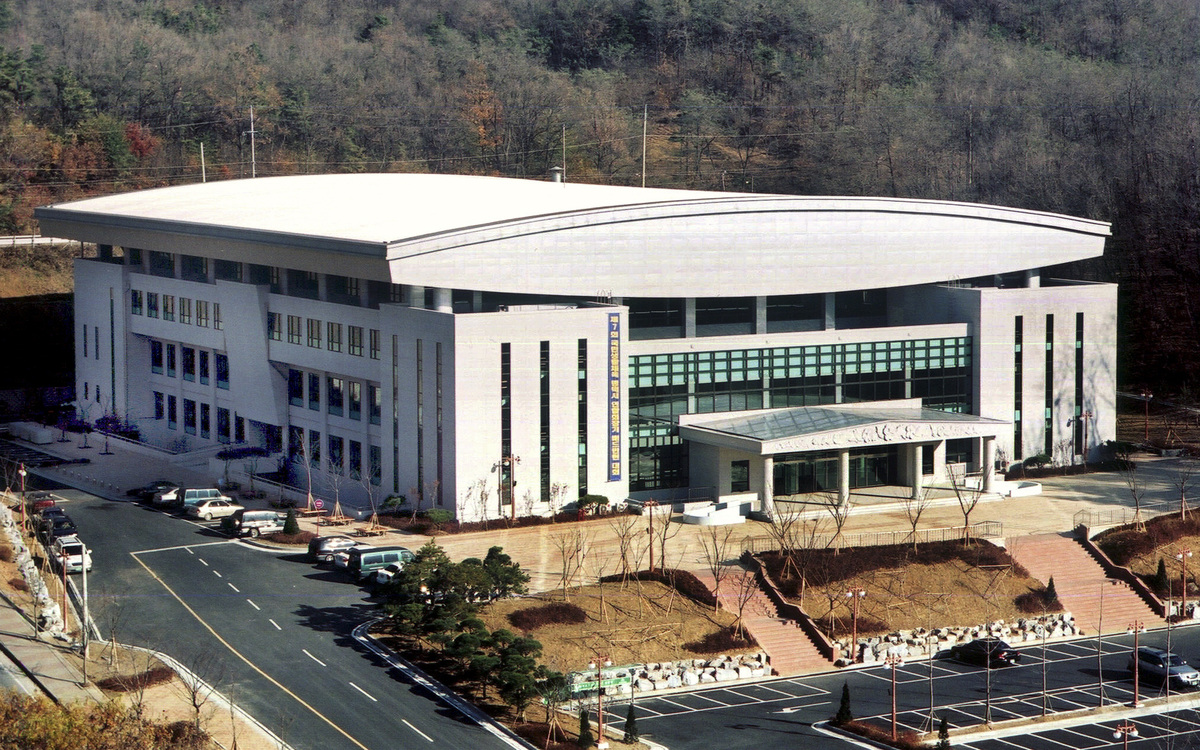 <b>KB손해보험</b>, <b>평택</b>에 임시 둥지… 이충문화체육센터서 새 시즌