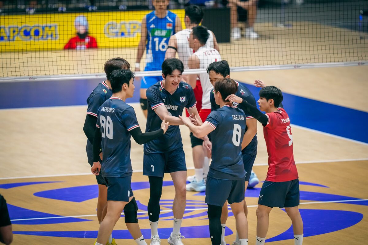허수봉·임동혁 42점 합작… 남자배구, 중국 꺾고 아시아선수권 7년 만에...