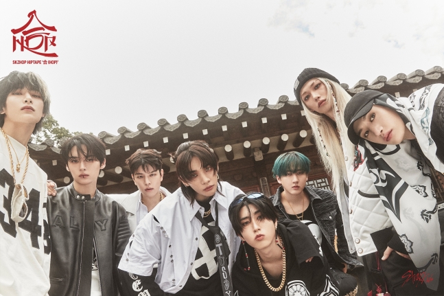 스키즈 빌보드 '톱 앨범'·'톱 커런트 앨범 세일즈' 3주 연속 1위소식!!