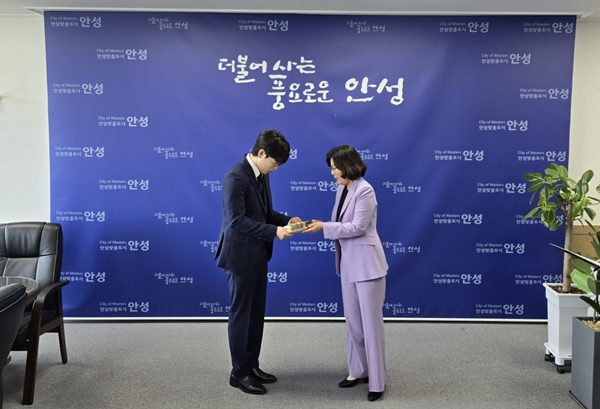 <b>안성훈</b>, '부모님 거주' <b>안성시 홍보대사</b> 위촉 "발 벗고 나설 것"