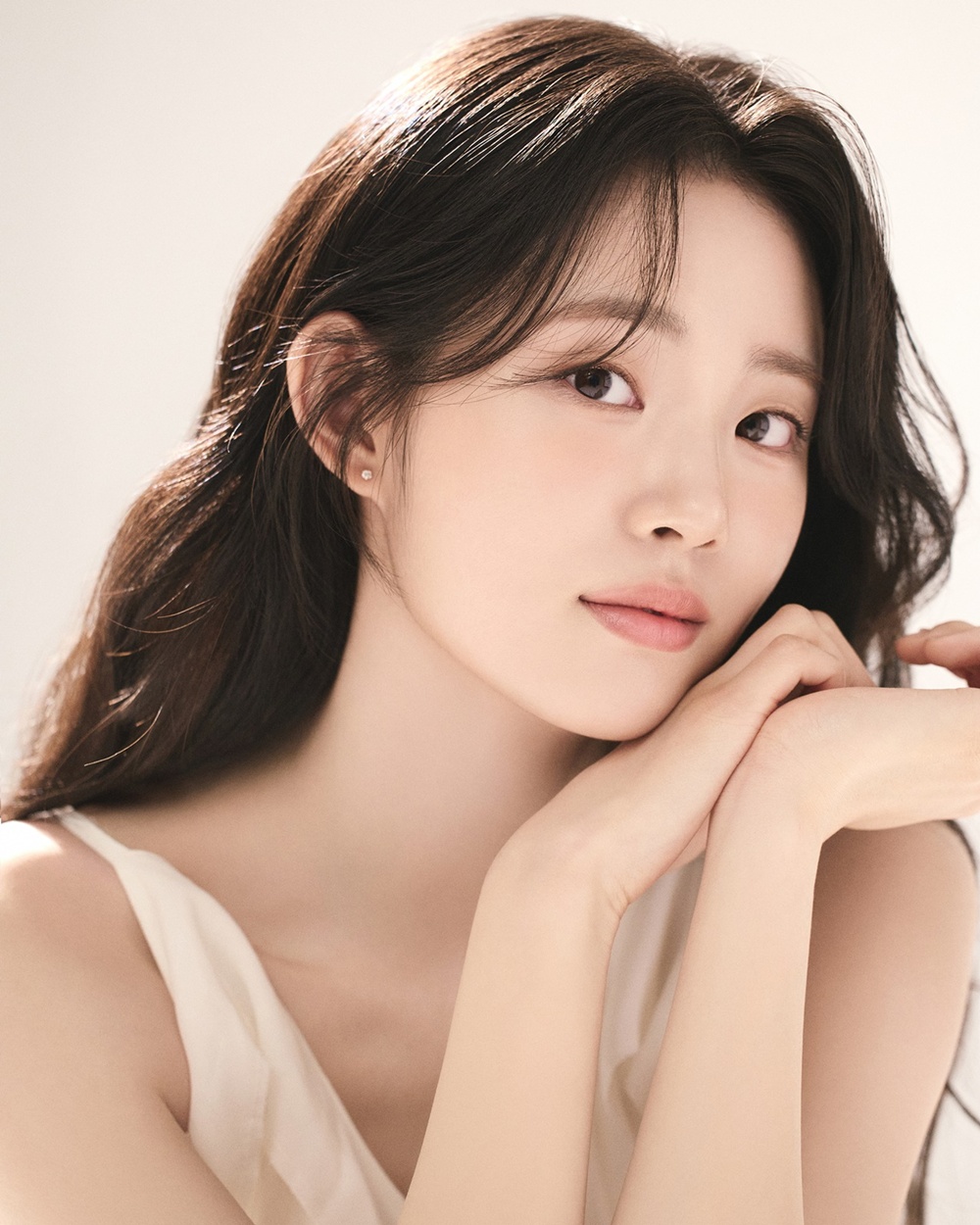 '<b>언슬전</b>' <b>신시아</b> "할아버지가 의사, 좋은 추억 남길 수 있어 기뻐요" [인...