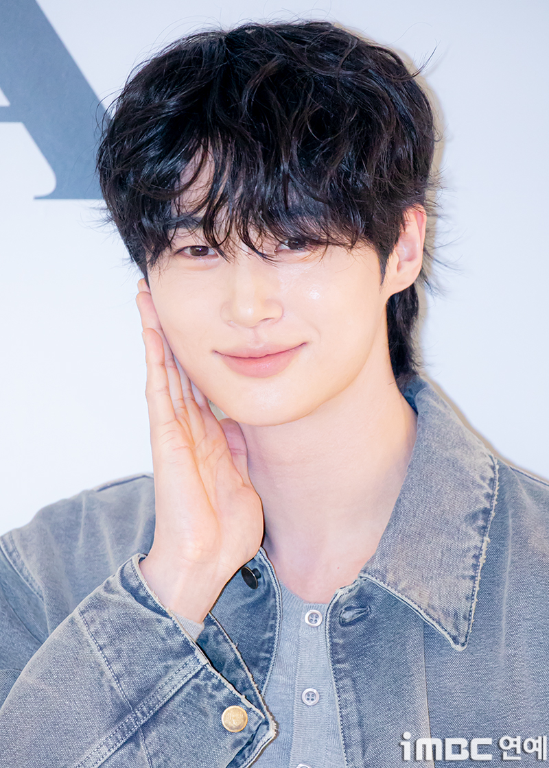 <b>변우석</b>, '<b>나 혼자만 레벨업</b>' 성진우 된다…넷플릭스 시리즈 제작 확정