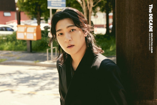 묵직하고 강한 카리스마 티저 사진을 공개한 성진님