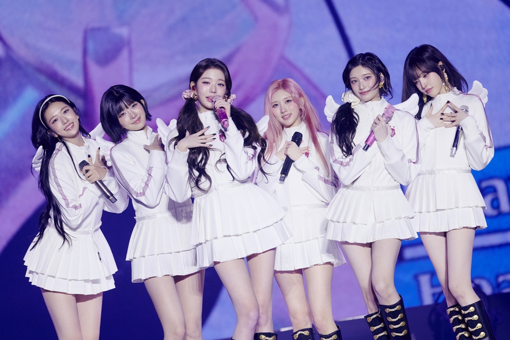 "이제 시작일 뿐" <b>아이브</b>의 새로운 가능성 보여준 '쇼왓아이엠' [종합]