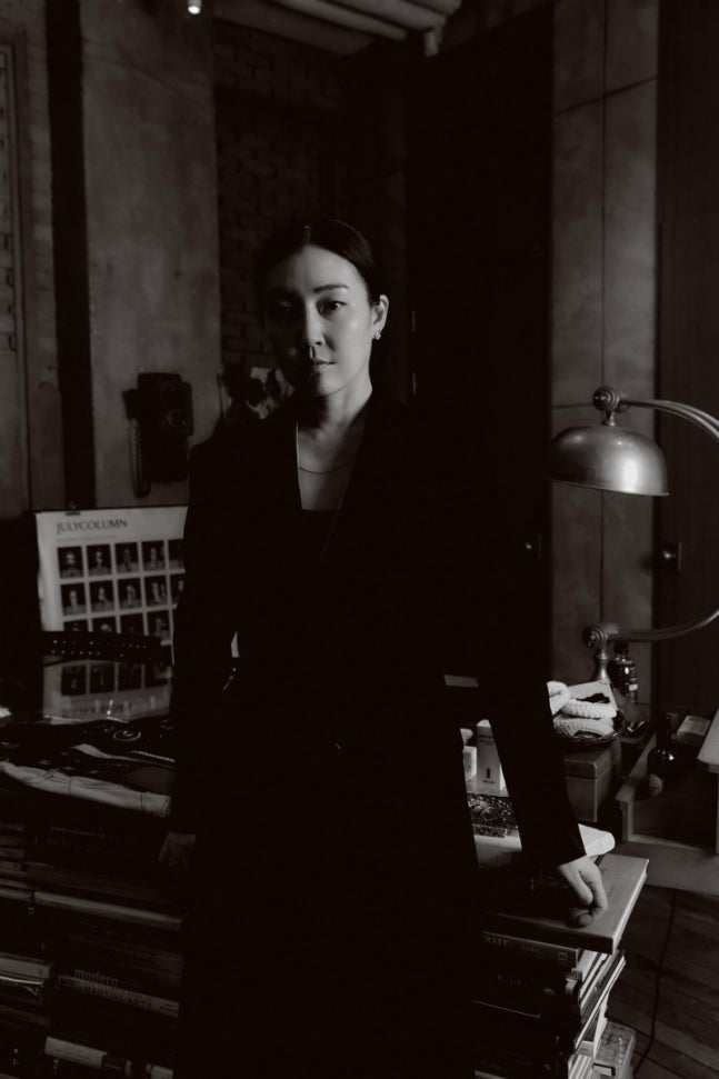 《在你燦爛的季節》金娜娜工作室設計美學揭秘：朴昭延與朴昭英的視覺創新