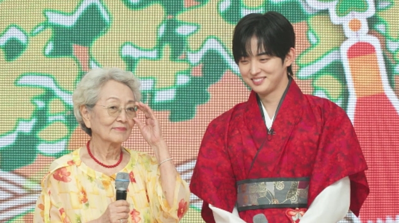 김영옥, “‘무명<b>전설</b>’ 결승 때 하루에게 투표했다” 팬심 고백 (<b>전설</b>...