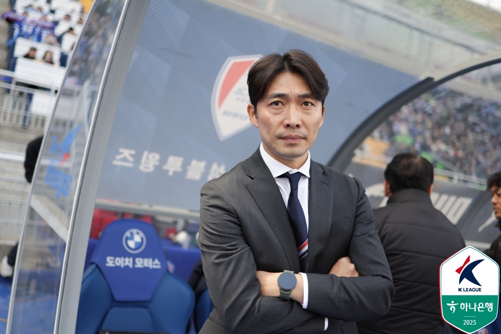 '이기면 4점차, 지면 10점차' <b>수원</b> <b>변성환 감독</b> "2라운드에 흘린 눈물, ...