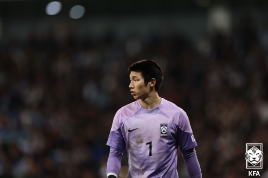 <b>프랑스</b> 울린 GK 김준홍의 신들린 세이브, 4년 전 ‘빛’광연이 보였다 [U-20 ...