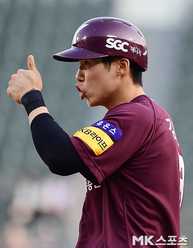 강정호→박병호→김하성→<b>이정후</b> 다음 빅리그 도전 주자 정해졌다…바통 이어...