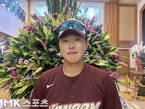 키움 2R 특급 신인 유격수 개막전 선발 출격…“나이답지 않은 수비 강점, 공·수·주 다 잘할 수는 없어” [MK현장]