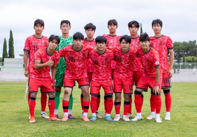 대한민국 <b>U-21</b>, 인니 꺾고 모리스 레벨로 대회서 꼴찌 피했다…1승 1무 ...