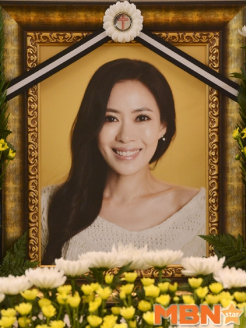 故 <b>유채영</b>, 오늘 10주기…“긍정 에너지로 기억되는 <b>만능 엔터테이너</b>”