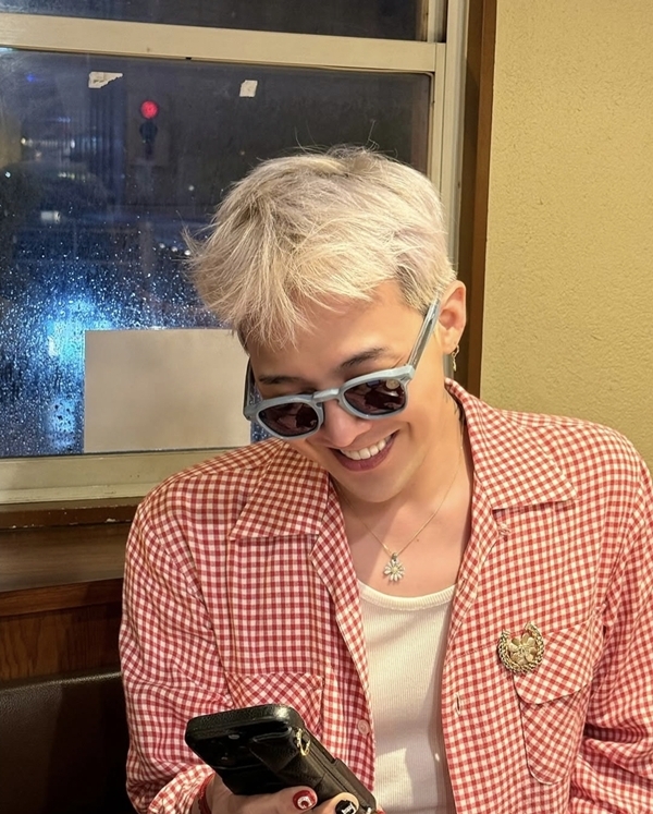 Foto-foto GD baru-baru ini, yang suasananya sendiri merupakan sebuah karya seni