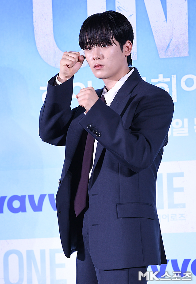 <b>이정하</b> “지상 액션 해보고 싶었다…새로운 도전”(<b>하이스쿨 히어로즈</b>...