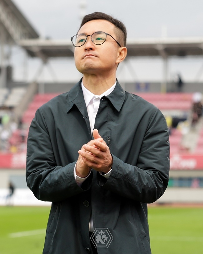 <b>충북청주</b> 권오규 <b>감독</b>, 성적 부진 자진 <b>사임</b>…“스스로 부족함을 절실히...