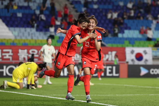 한·일전 4승 11무 19패 큰 열세지만... 한국, <b>지소연</b>·장슬기·<b>이금민</b> 앞...
