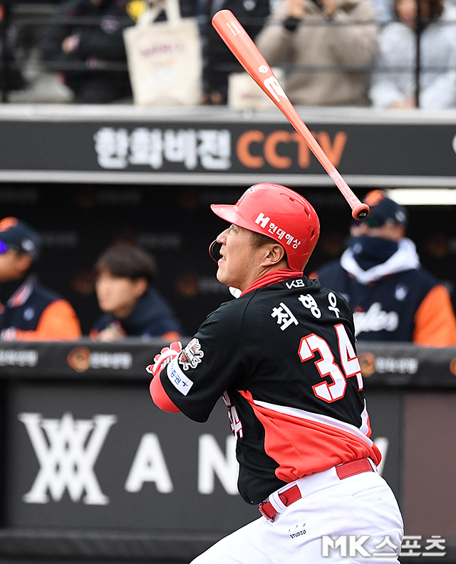 “오늘 같이 <b>승리</b>하는 경기 많이 나올 것”…KBO 최초 4400루타 도달한 ...