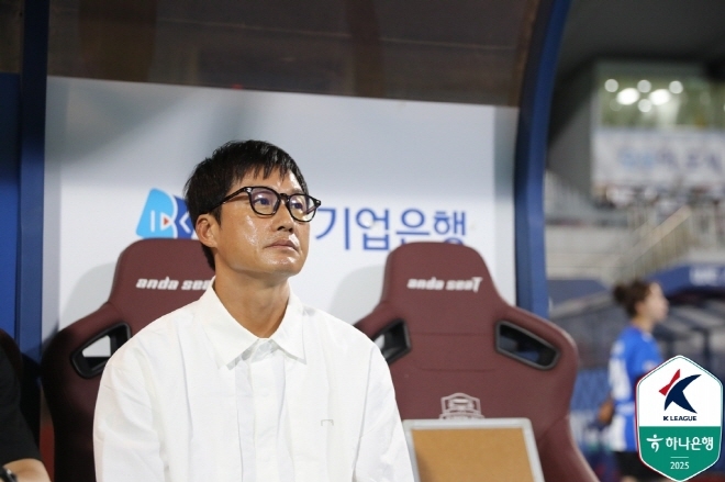 ‘신창무·조성권’ <b>이정효 감독</b>의 <b>교체</b> 카드 적중... 광주, 수원FC 원정...
