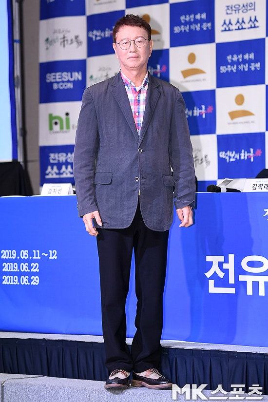 ‘개그계 대부’ <b>전유성</b>, 폐기흉 증상 <b>악화</b>로 입원...<b>건강</b> 위독설