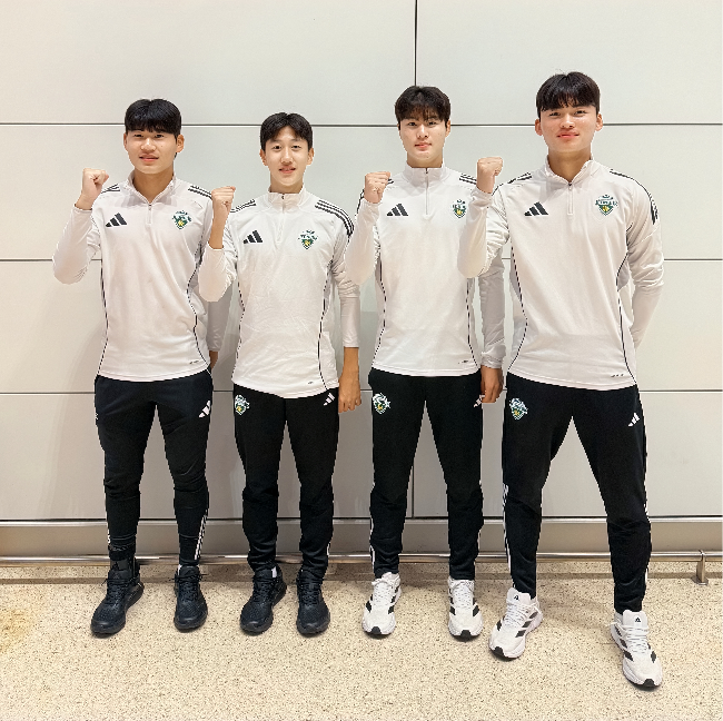 <b>전북</b> <b>유스</b>팀, ‘박지성 친정팀’ <b>PSV</b> <b>연수</b> 파견…이도현 단장 “배움과...