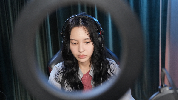 신예 <b>백시연</b>, MBN 단막극 ‘<b>층간</b>’ 주인공 낙점...몰입도 높인다 [공식]