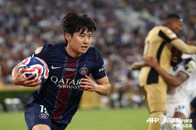 손흥민·김민재 이어 한국인 3번째 수상! <b>이강인</b>, AFC 올해의 국제선수...