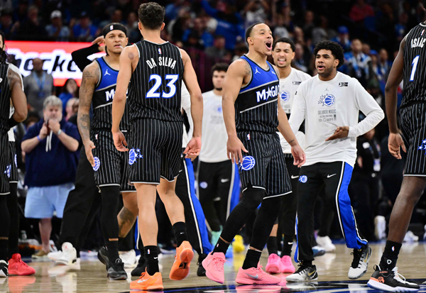 ‘베인 37득점’ 올랜도-‘브런슨 35득점’ 뉴욕, <b>NBA컵</b> 4강 진출