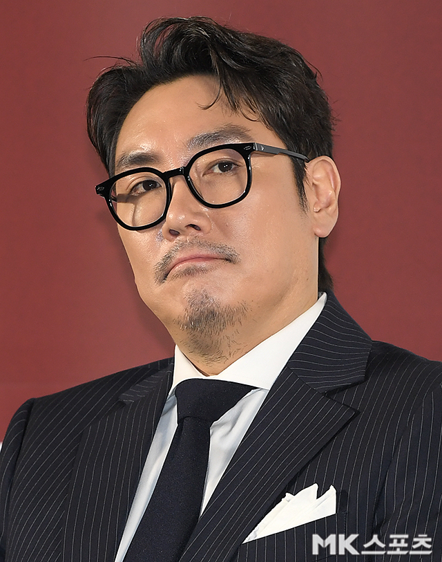 ‘소년범’ <b>조진웅</b> 은퇴 직격탄 맞은 ‘<b>시그널2</b>’…tvN “<b>최적</b>의 <b>방안</b> ...
