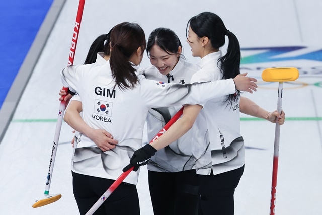 “제작진 과실”…컬링 한일전 도중 일장기 송출한 JTBC, 결국 고개 숙였다 [2026 밀라노]