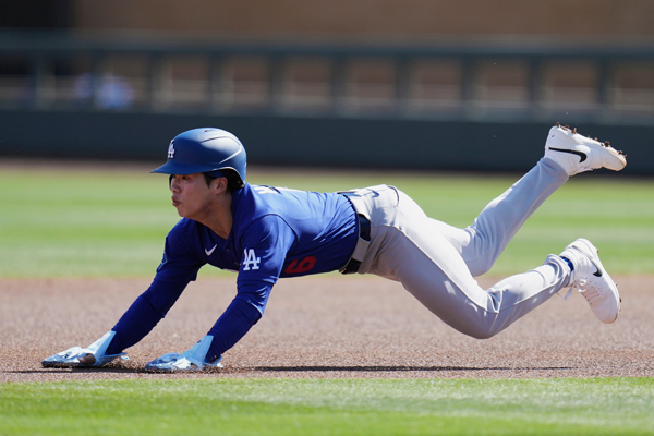 동료들 우승반지 받는 날, 김혜성은 트리플A 개막전 나서 1안타
