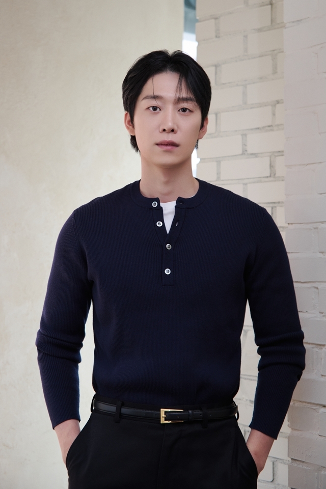 李佳燮在ENA劇《權慾之巔Climax》打造角色朴載相，攜手河智苑朱智勛展現深刻情感
