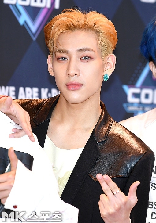 갓세븐 <b>뱀뱀</b> “집은 지옥, 난 계속 도망치고 있었다” <b>의미심장</b>