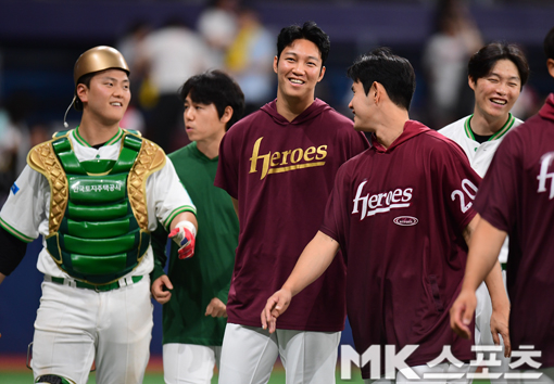 <b>키움</b> ‘선두 <b>LG</b>에 6-0 <b>완승</b>’ [MK포토]