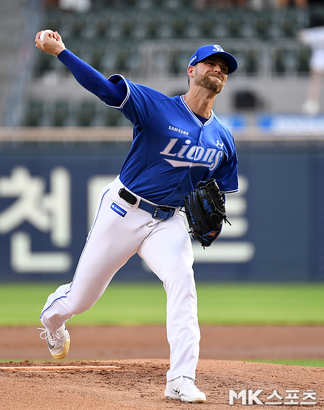 역투하는 <b>삼성 보스</b> [MK포토]