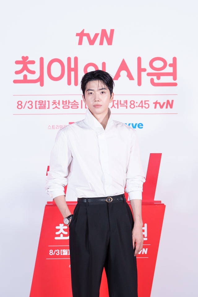 강훈 “춤 제대로만 배웠다면 <b>아이돌</b> 했을 것” (‘최애의 사원’)
