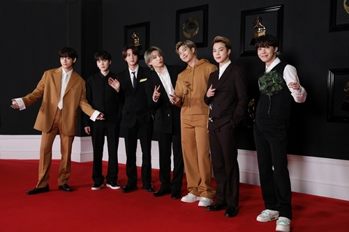 “결정 존중하지만 오해”…<b>그래미 CEO</b>, 방탄소년단 보이콧 선언에 직접...