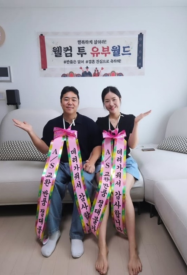 ‘김준호김지민 부케 받은’ <b>한윤서</b>, <b>노처녀 탈출</b>…10월 <b>결혼</b> 발표
