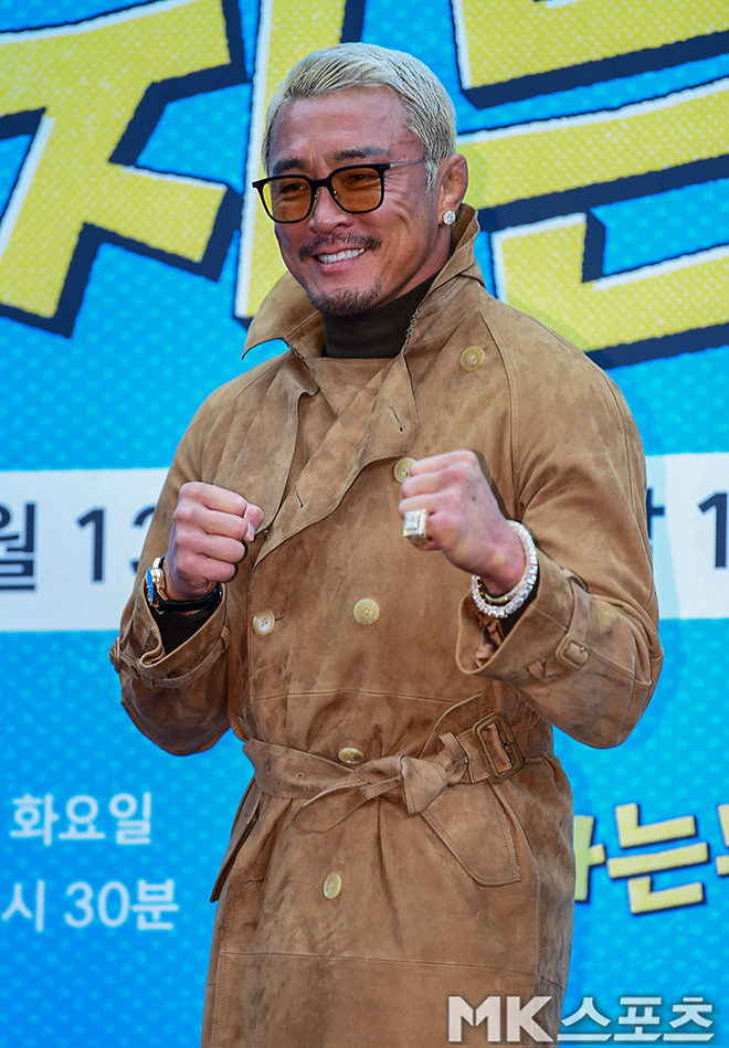 <b>추성훈</b> <b>은퇴전</b> 상대로 UFC 톱스타들 섭외할까