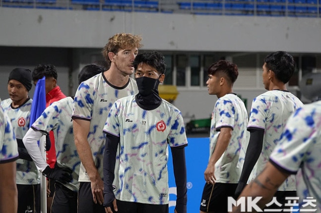 강원 FC 원정을 앞둔 프놈펜 크라운의 과제 중 하나는 추위에 적응하는 것이다. 사진=이근승 기자