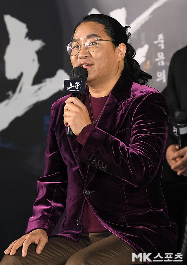 ‘명량’ <b>김한민 감독</b>, 15세 연하 ‘<b>이소영</b> 명창’과 <b>결혼</b>…11월 품절...