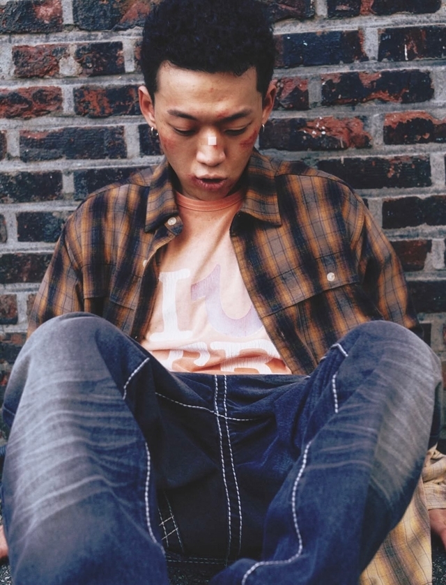 <b>양홍원</b> 관련 의혹 제기한 <b>폭로자</b>...DM 공개하며 추가 폭로 예고 [MK이...
